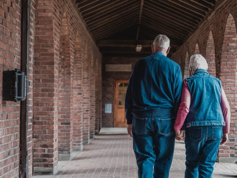 How to Discuss Estate Planning with Your Parents