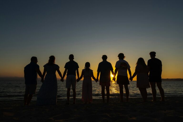 Building Generational Wealth: 5 Secrets of Wealthy Families