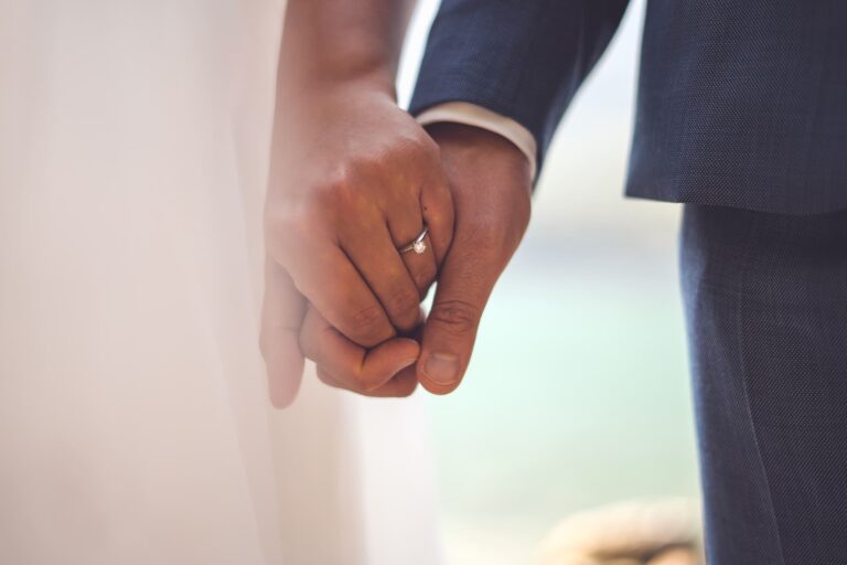 Community Property vs. Separate Property: How Each Affects Your Estate Plan